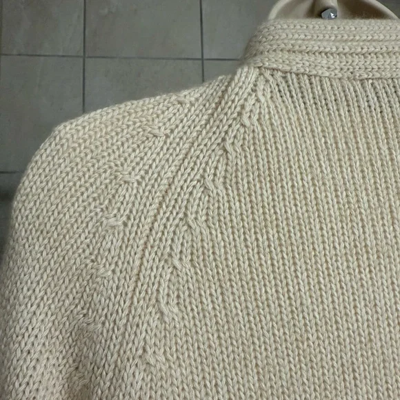 EUC Theory cashmere/merino wool blend cream colored sweater, size Smalll - Picture 4 of 8